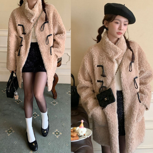 Actual shot of retro small stand-up collar lambswool horn button large pocket mid-length thick warm coat jacket