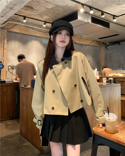 Actual shot of 2024 Korean style short temperament windbreaker jacket for women with lapel loose top for small people