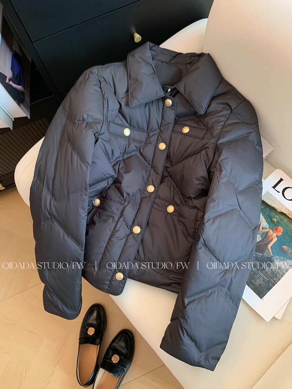 Black rhombus thickened lapel down jacket for women winter 2023 new short style small style jacket