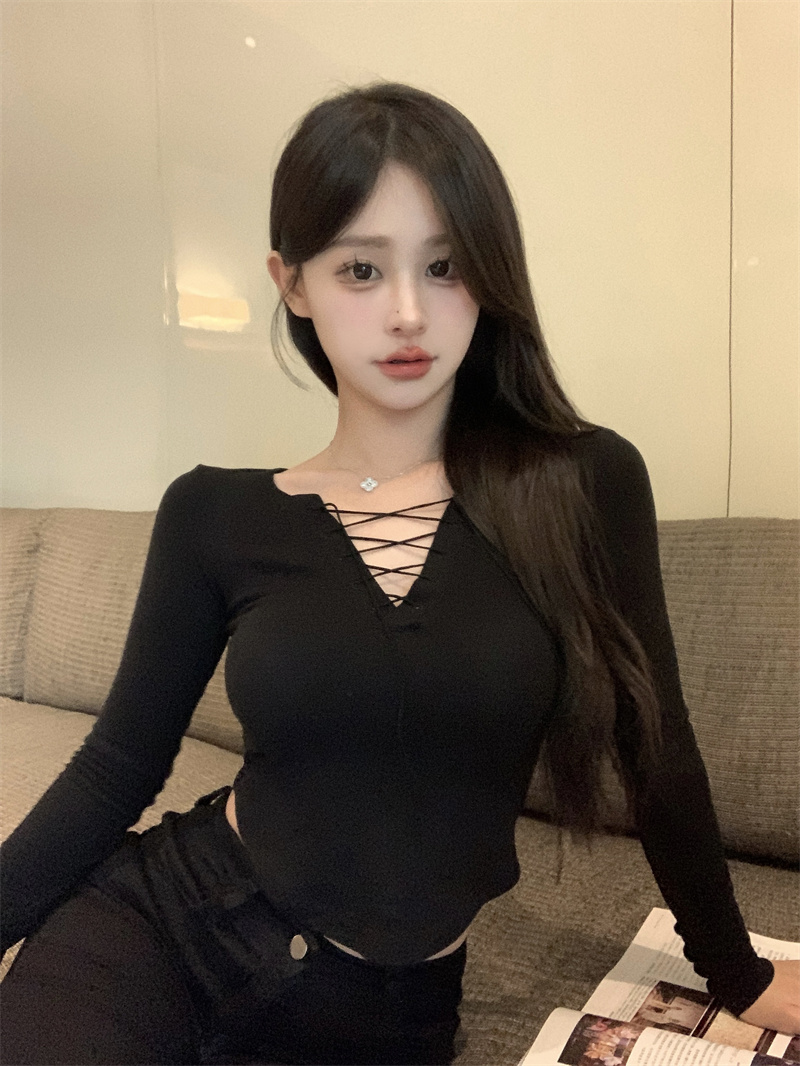 Actual shot of charming hot pet pure lust style strappy slim-fitting atmospheric curved slimming bottoming shirt