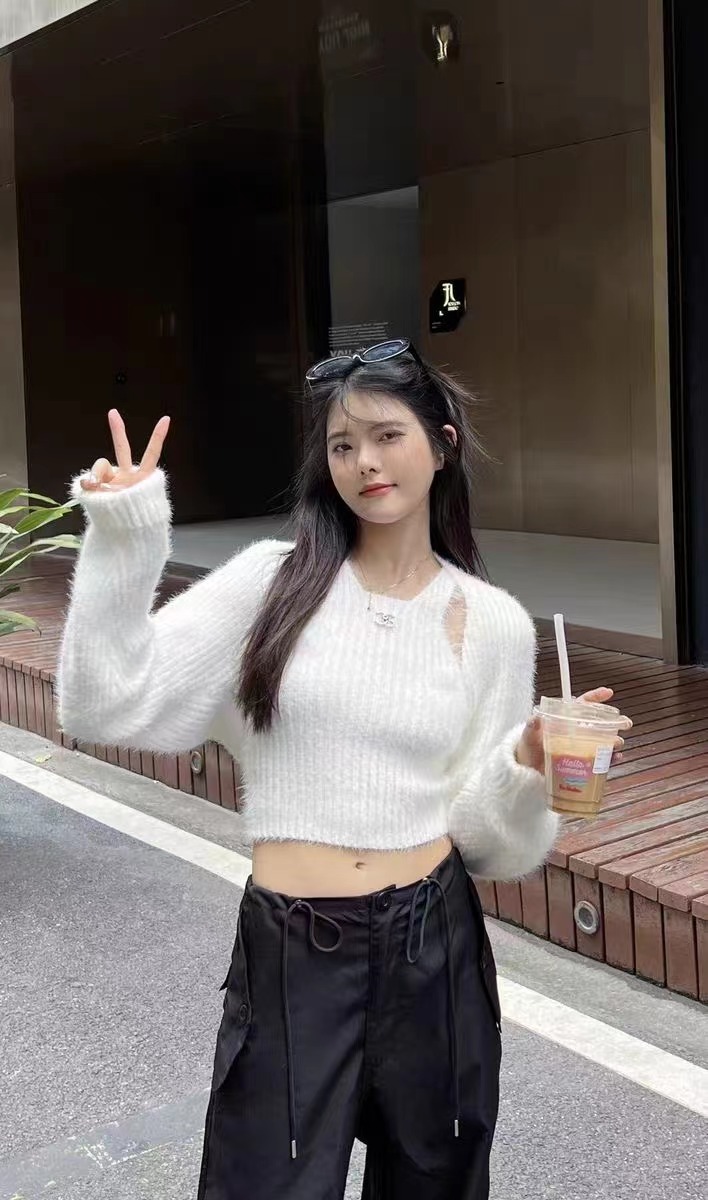 水貂絨毛衣女秋冬新款修身顯瘦短款露臍內搭長袖洋氣針織衫兩件套