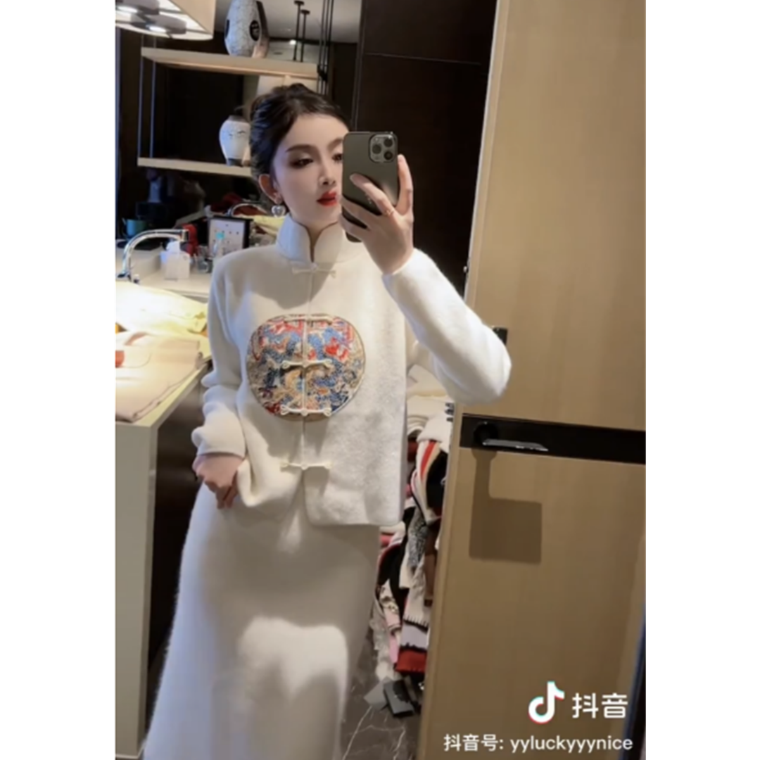 洋洋嚴選-新中式國潮風重工刺繡單排盤扣設計毛衣外套女