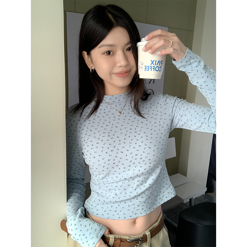 Actual shot of Korean niche ins floral bottoming shirt for women 2023 new style bear pure desire high collar versatile casual top