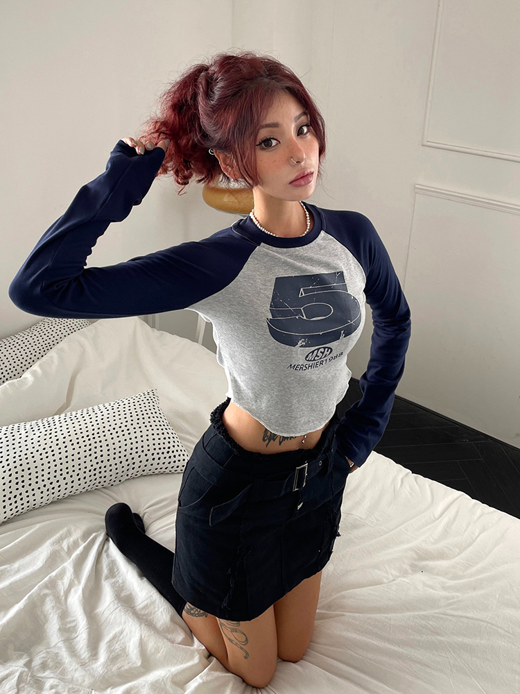 Korean style fashion hottie sexy long-sleeved t-shirt for women early autumn 2024 new design niche slim short top