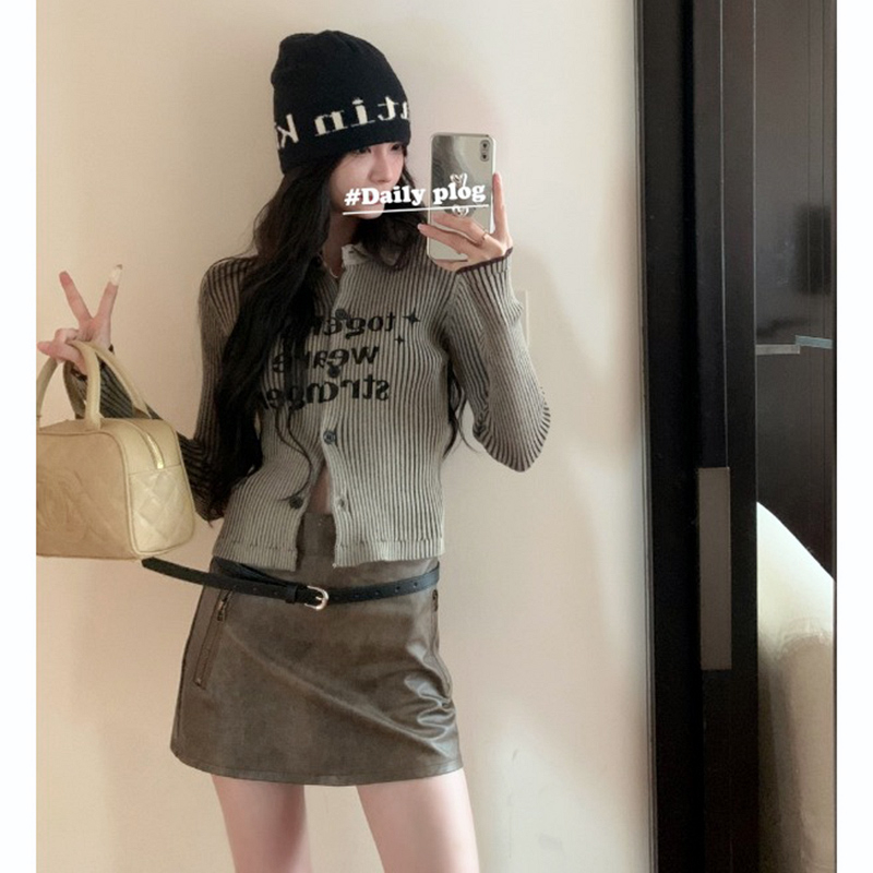 辣妹polo領針織開衫女秋裝設計感顯瘦修身短款別致上衣