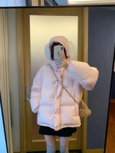 Korean style loose warm down cotton jacket for small people pink hooded bread jacket for women winter  new style