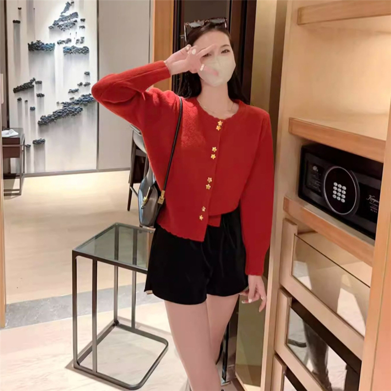 軟糯時尚洋氣花邊圓領別致獨特洋氣設計感針織衫紅色毛衣皮褲套裝