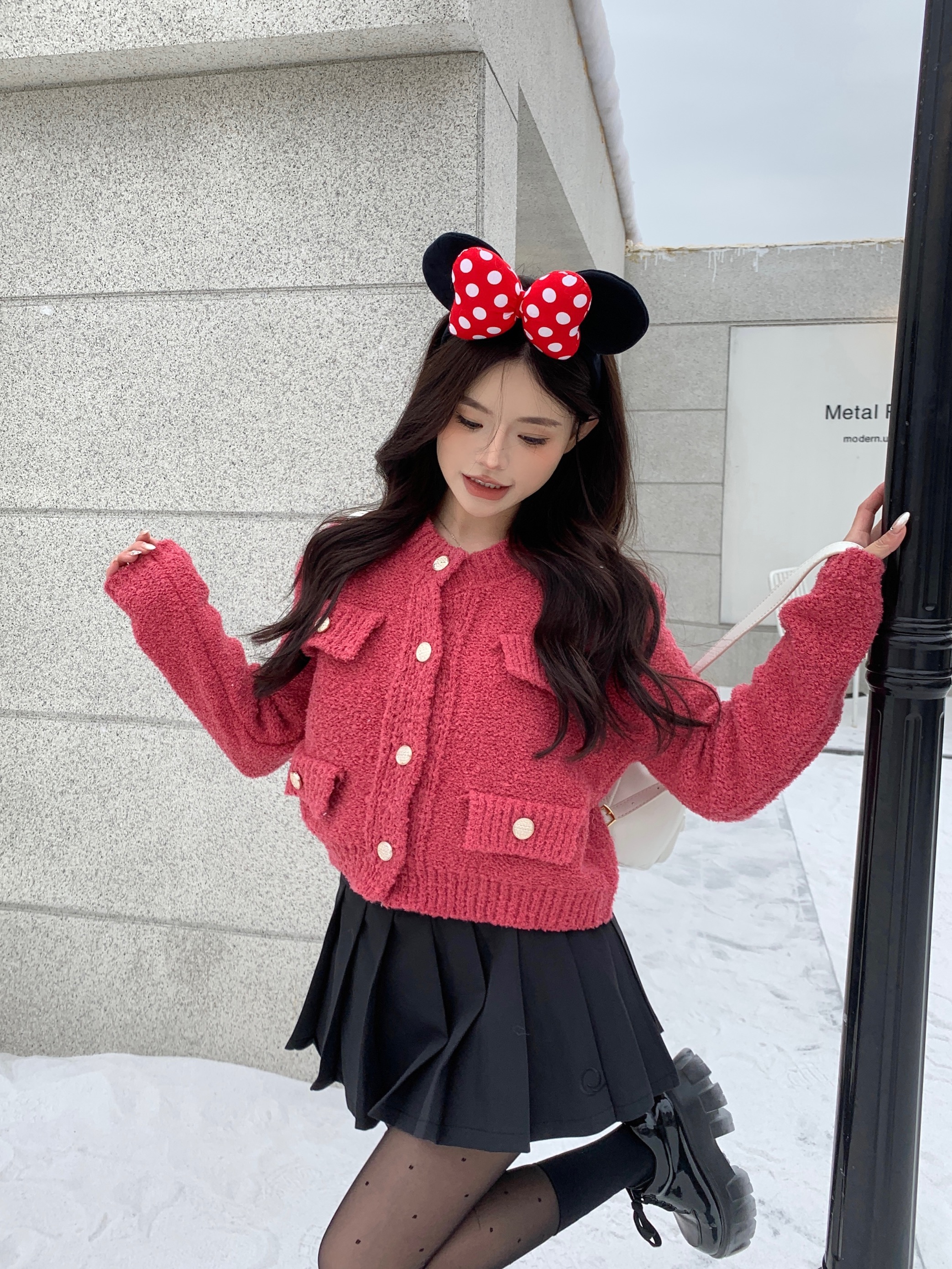 Real shot Raspberry Red!  French style small fragrance cardigan sweater women's new grain fur thickened coat
