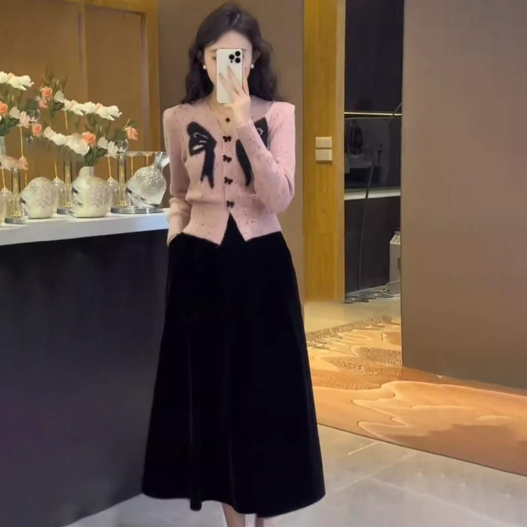 歐貨高級感V領蝴蝶結針織衫女秋冬時尚百搭毛衣氣質減齡開衫套裝