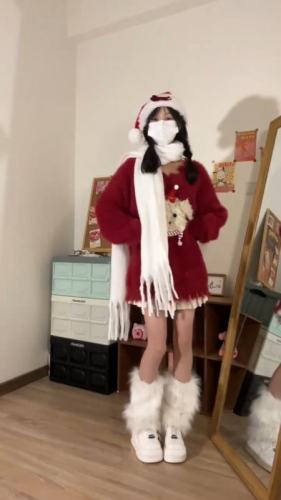 红色圣诞狗狗毛衣白色百褶裙两件套龙年本命年圣诞战服跨年套装