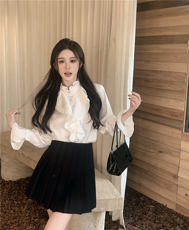 Real shot of palace-style ruffled French heavy-duty design bell-sleeved shirt + high-waisted slim skirt