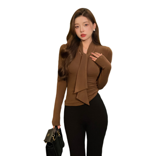French style inner layering shirt for women, autumn and winter high-end 2023 new popular style, chic, slim and beautiful short top