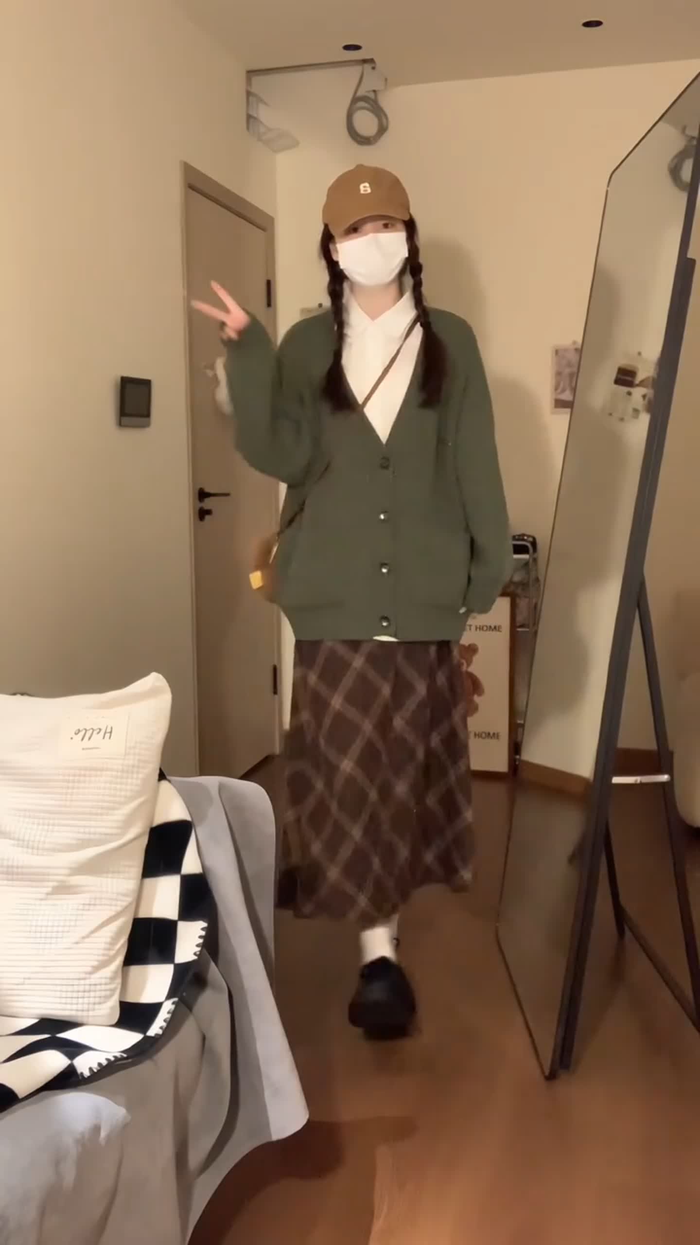 秋裝2024茶系穿搭一整套時尚微胖美式韓劇甜酷學院風連衣裙子套裝