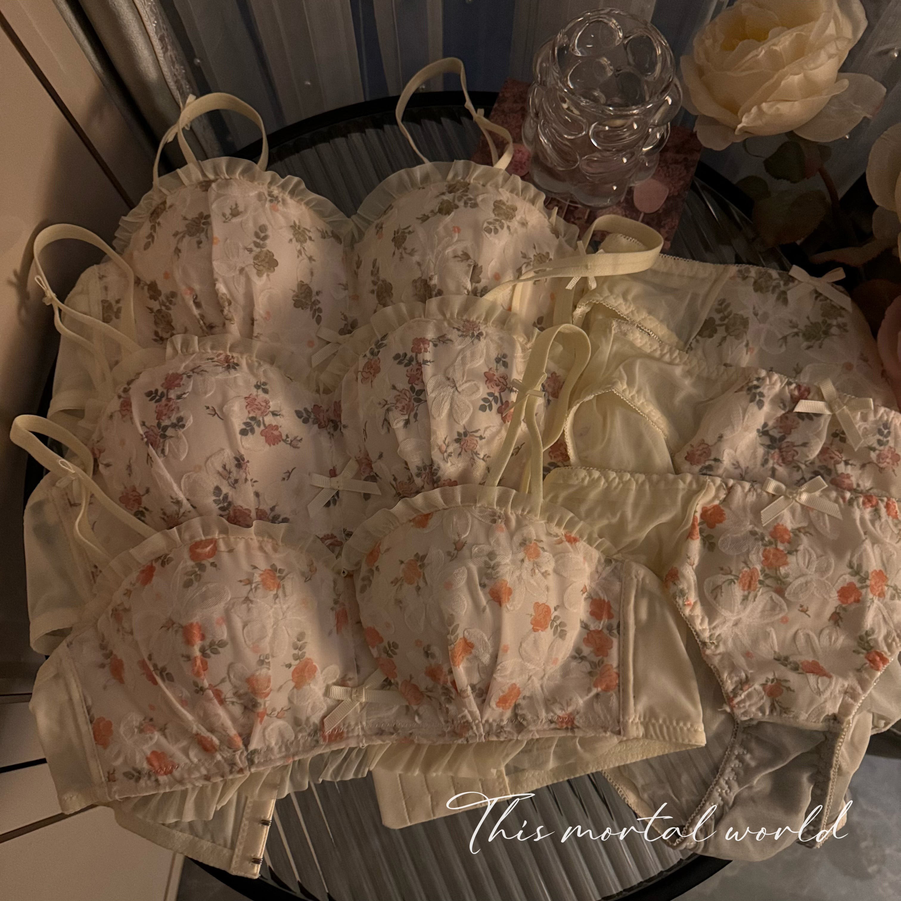 實拍日系性感花邊蕾絲聚攏無鋼圈文胸套裝少女胸罩收副乳內衣