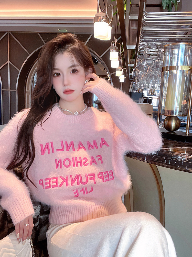 秋冬新款粉色貂絨寬鬆慵懶風軟糯毛衣外套女獨特别致