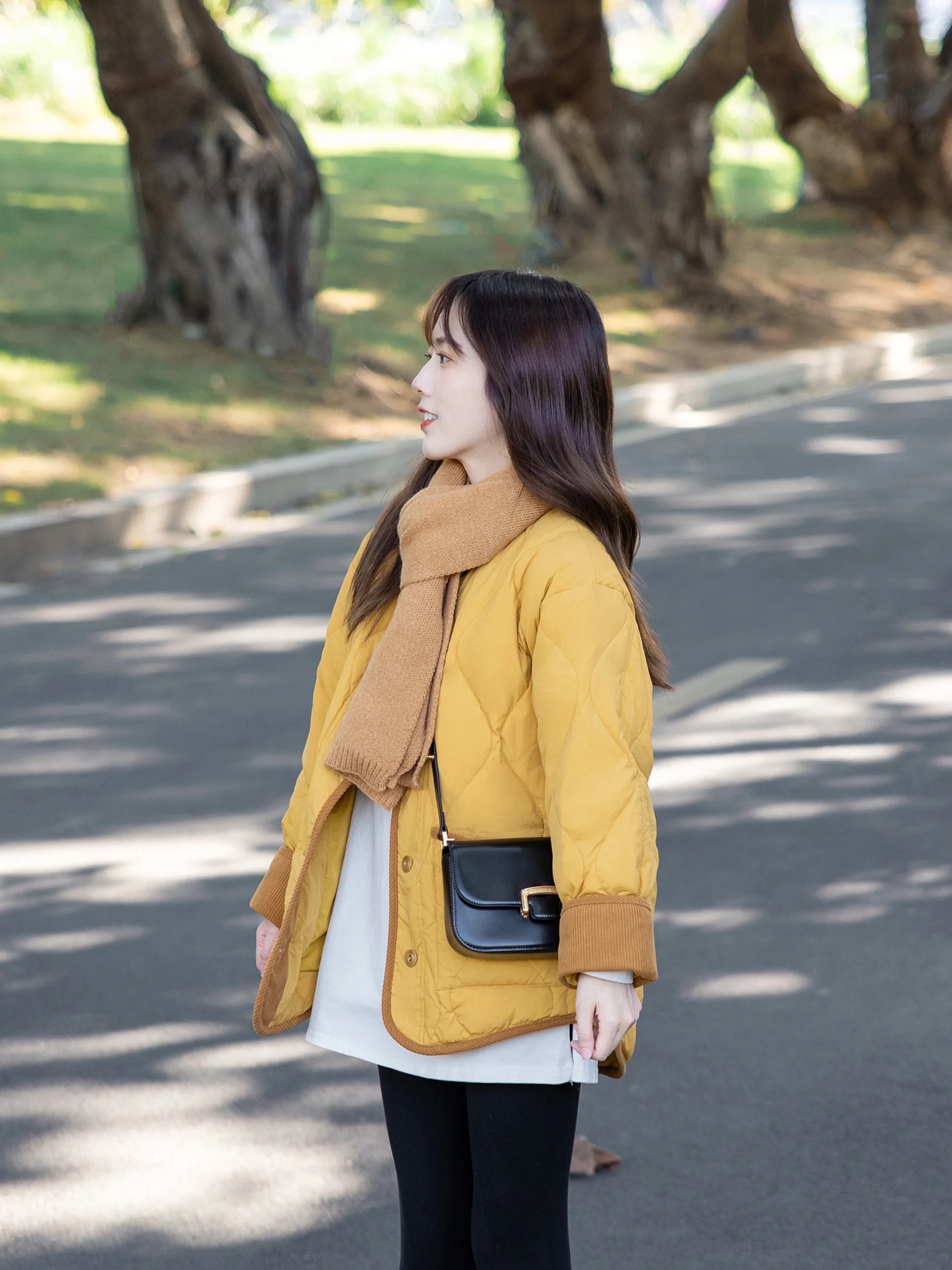 Yellow small fragrant style cotton jacket thickened winter women's 2023 new style high-end super good-looking unique top