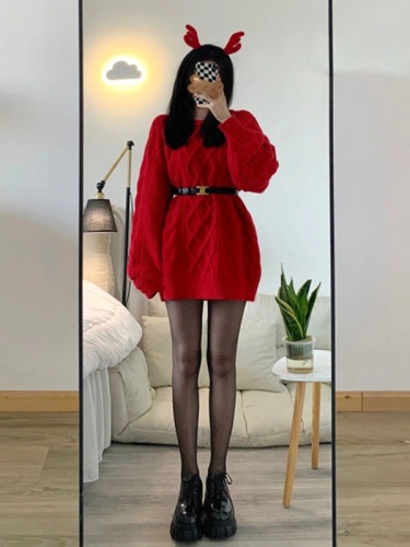 灯笼袖红色连衣裙女秋冬季2024新款龙年本命年衣服圣诞节内搭长裙