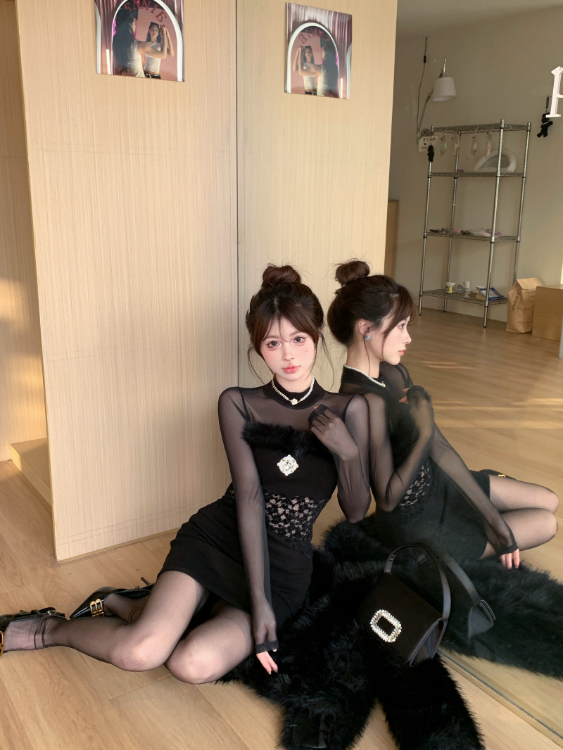 實拍 性感辣妹網紗蕾絲拼接連衣裙女秋冬設計感顯瘦包臀裙