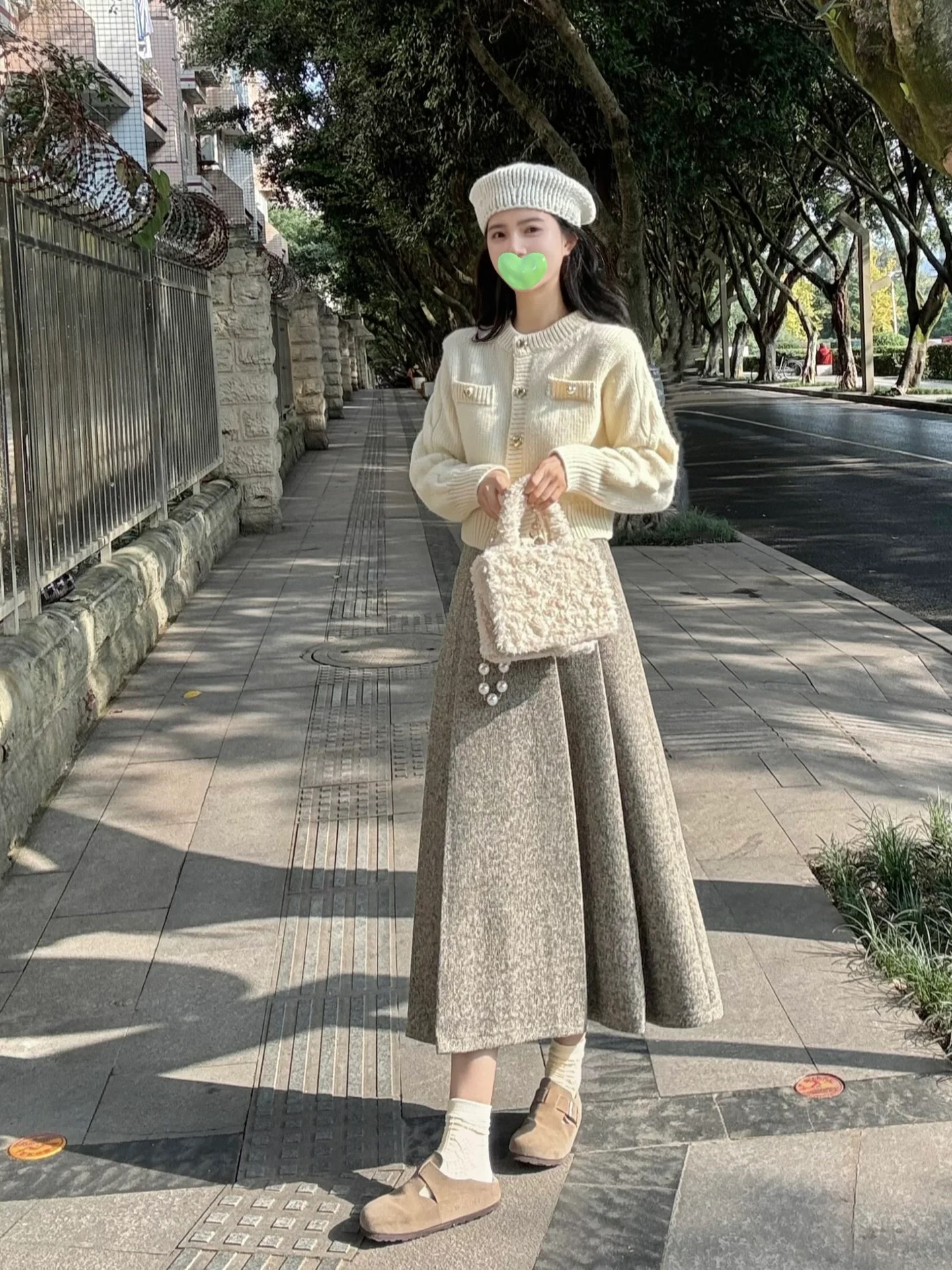 秋冬小個子茶系穿搭白色針織毛衣百褶裙時尚高級感小香風兩件套裝