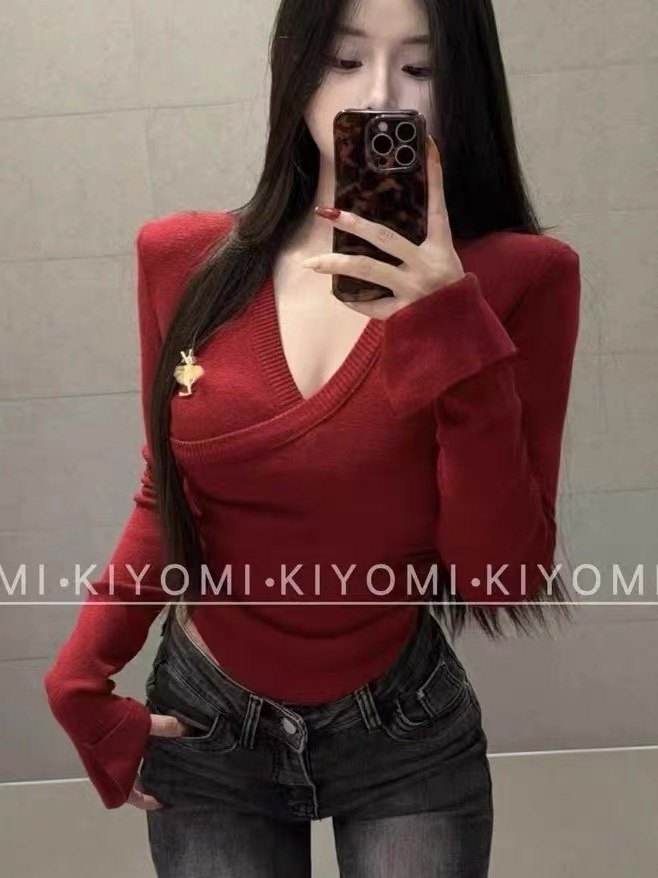KIYOMI2023秋冬純欲甜美辣妹V領交叉設計墊肩顯瘦收腰針織毛衣