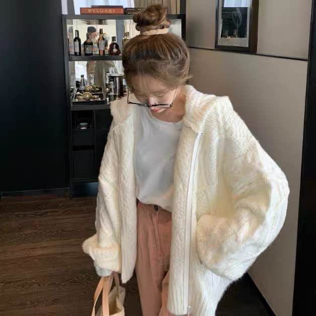 Thick thread twist hooded knitted sweater, loose and lazy style for autumn and winter outer wear, thickened and warm