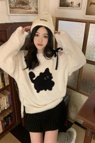 Real shot ~ off-shoulder kitten sweater for women, autumn and winter niche design, loose knitted sweater top, trendy