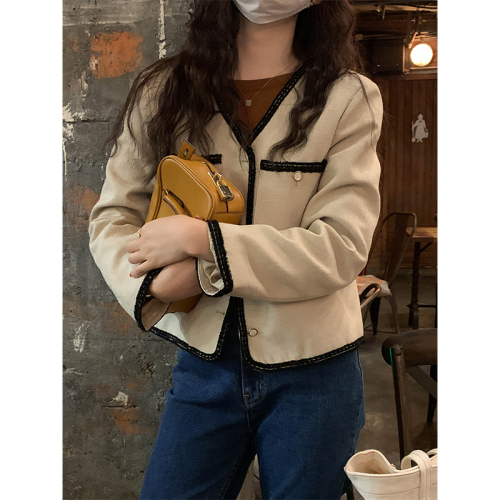 Actual shot of spring and autumn casual temperament jacket for women Korean style loose and versatile casual short v-neck long-sleeved small fragrance top