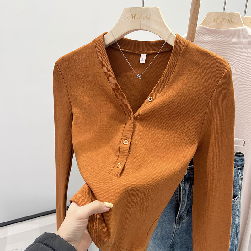 Actual picture of retro orange V-neck buttoned inner short slim long-sleeved T-shirt for women autumn and winter 2023 new bottoming shirt
