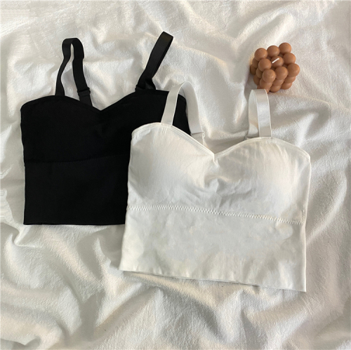 Real shots~large quantities~2023 spring short camisole with breast pads for outer wear, revealing the navel and wrapping the breasts