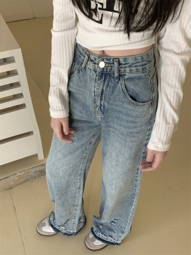 Actual shot of spring loose straight-leg pants, ripped raw edge pants, versatile and trendy wide-leg loose jeans for women