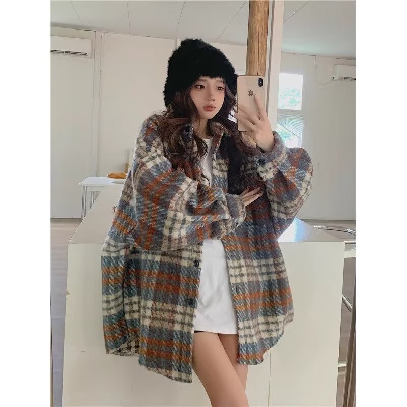 American retro thickened wool plaid shirt jacket for women in autumn and winter casual loose lazy style mid-length top