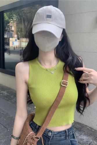 Real shot Spring~Knitted camisole for hot girls, slim-fitting navel-baring short sleeveless top