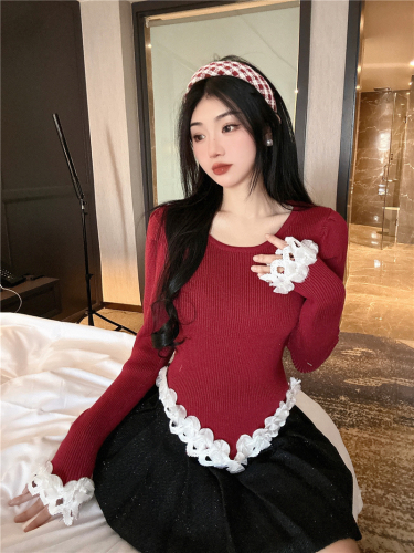 Real shot of irregular and chic New Year red lace contrasting color splicing long-sleeved T-shirt knitted bottoming shirt