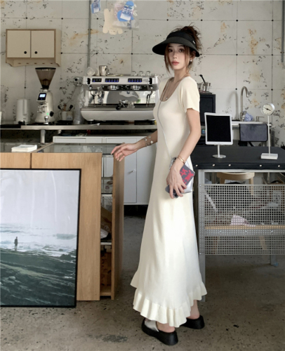 Real shot Spring~Hepburn style square neck short-sleeved dress with ruffled edge knitted long skirt for women