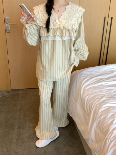 Actual shot of Korean style autumn and winter long-sleeved cotton brushed simple striped casual and comfortable lace bestie home wear set