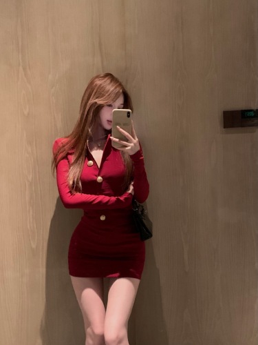 Real shot red temperament zipper tight fashion suit hip-covering skirt + top