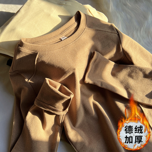 Real shot of Maillard round neck long-sleeved T-shirt for women in autumn and winter German velvet thickened inner layer with irregular velvet bottoming shirt