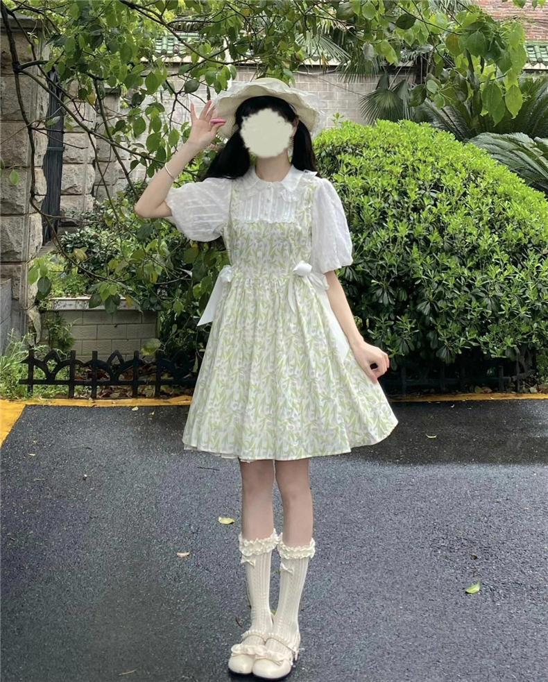 茶歇法式娃娃領假兩件碎花連衣裙子女夏季2023新款收腰綠色公主裙