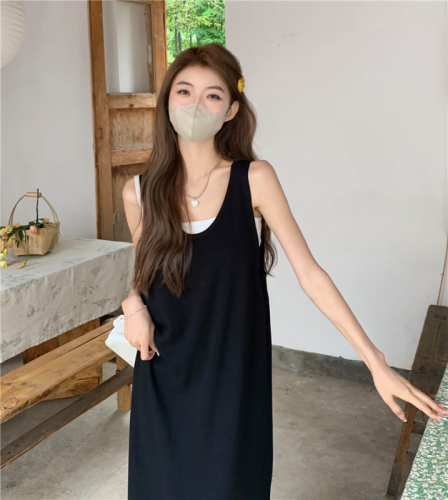 Actual shot~Spring~2024 Korean U-neck slim and drapey versatile knitted vest dress for women