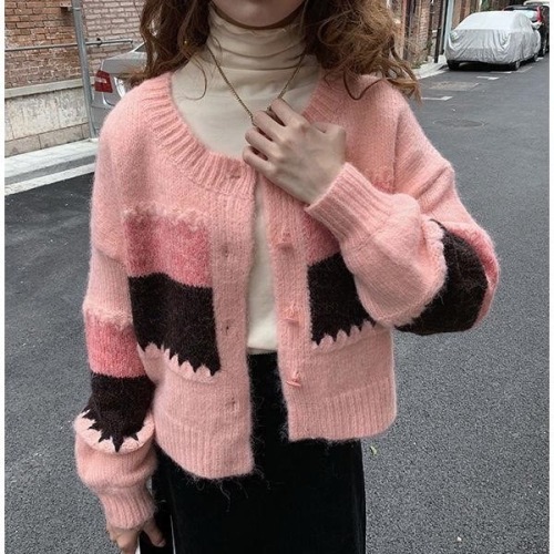 Early spring Korean chic retro contrasting round neck single-breasted cardigan knitted sweater + pleated skirt short skirt for women
