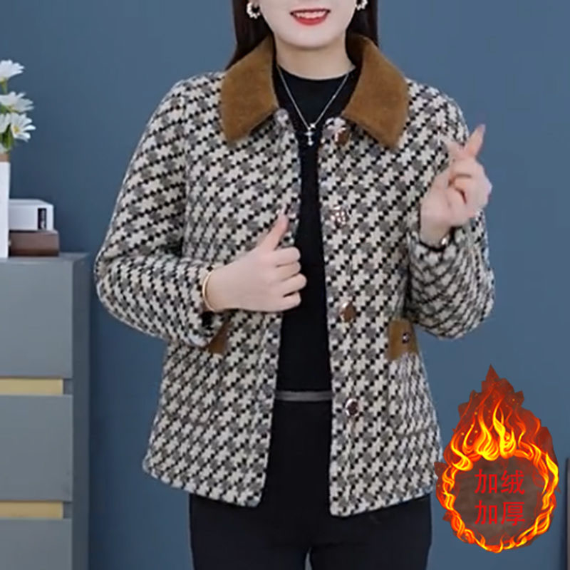Middle-aged mothers autumn and winter fashionable foreign style coats new style middle-aged and elderly ladies wear plaid square collar