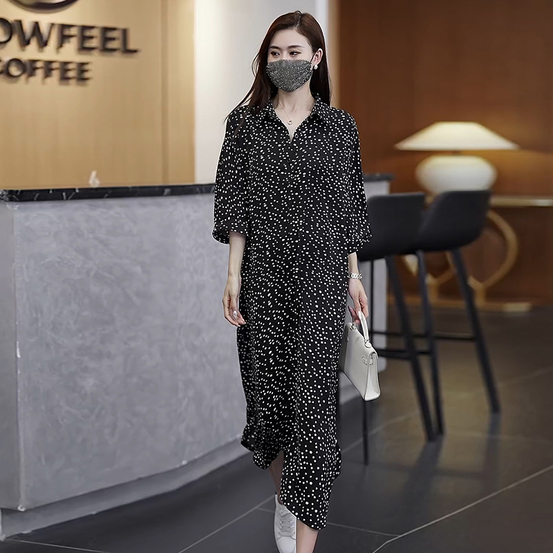 實拍大碼女裝2024年春款高端輕奢設計感小眾氣質印花顯瘦裙子