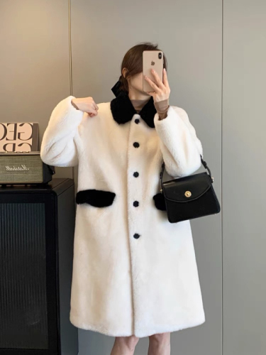 Black and white small fragrance contrasting color sherpa jacket women's mid-length Korean style versatile style