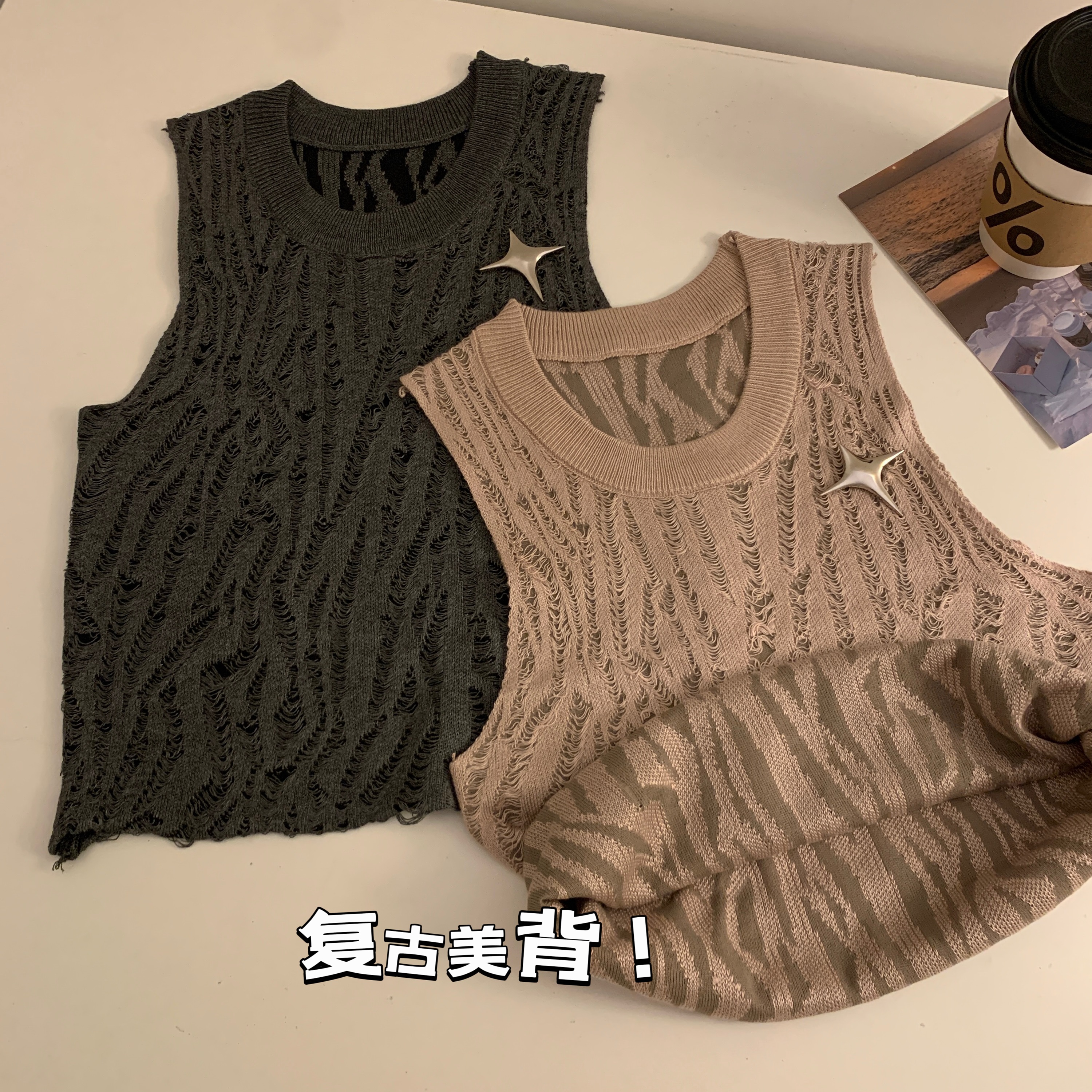 Actual shot of new retro personalized ripped sleeveless vest for women, short slim fit hot girl top