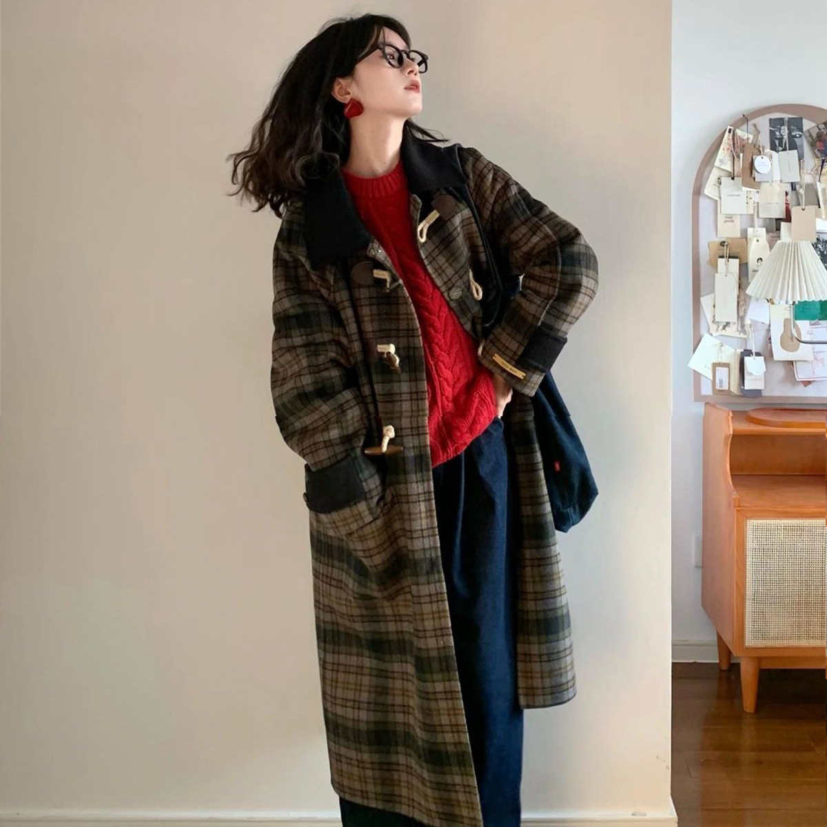 Woolen coat women's autumn and winter high-end woolen coat new style small thickened this year's popular Hepburn style