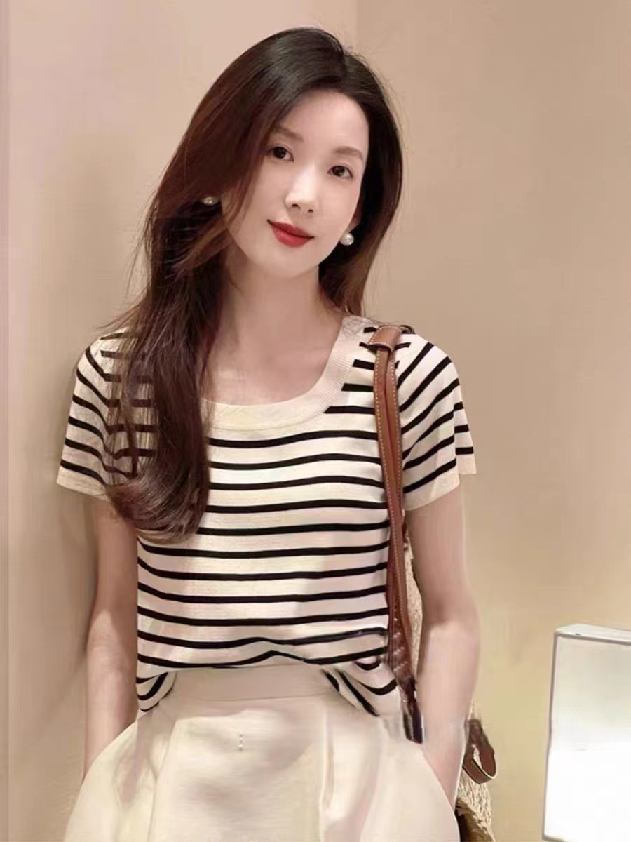 Versatile fashionable striped summer top long sleeves