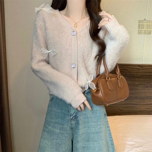 Actual shot of new version of Korean style autumn and winter three-dimensional bow soft waxy cardigan sweater jacket