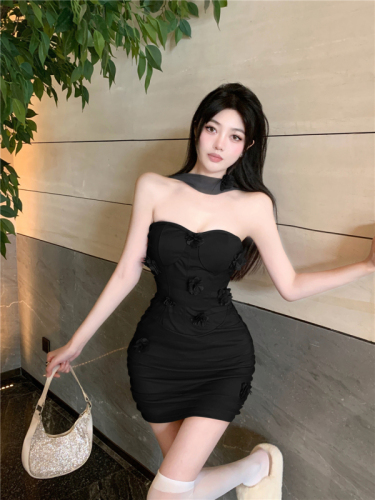 Real shot of temperament early spring halter neck tube top mesh waist dress