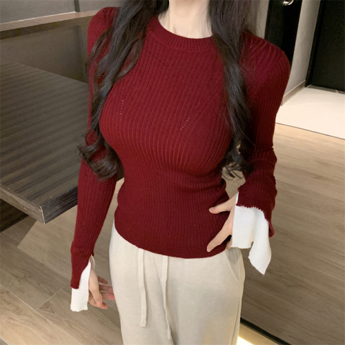 Actual shot of a New Year's red top with slim-fitting niche design bell sleeves and spliced ​​knitted bottoming shirt