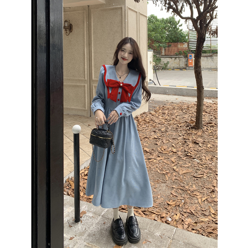 公主風連衣裙女秋冬2024新款蝴蝶結燈芯絨收腰顯瘦中長款長袖裙子